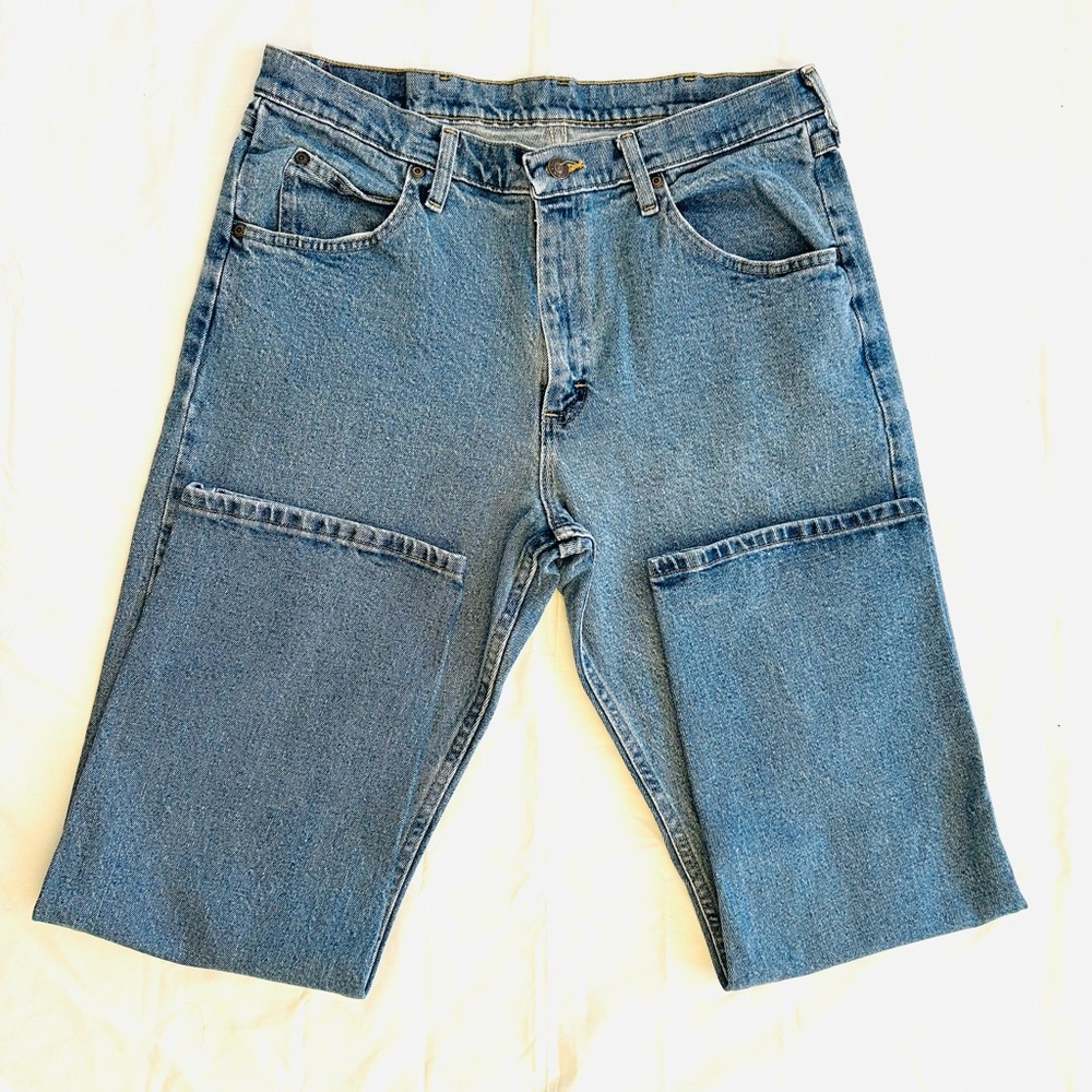 NWOT Wrangler Straight Leg Stretch Jeans